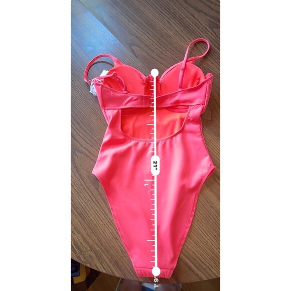 Good American Showoff Underwire One Piece Swimsuit size 2 (s) - Picture 7 of 11